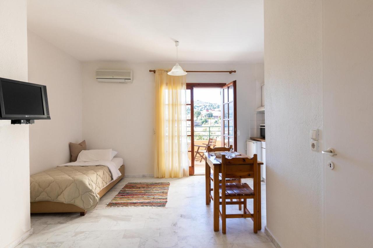 Chrysa House Apartments Agia Pelagia Eksteriør billede